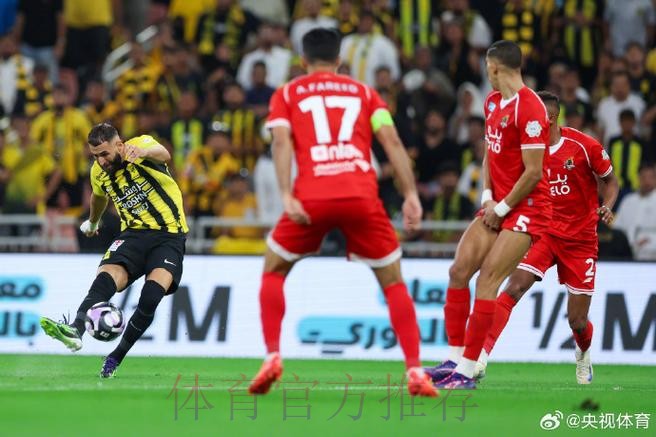 安帅在尝试用马里亚诺替本泽马 以防其无法登场 安帅在尝试用马里亚诺替本泽马 以防其无法登场